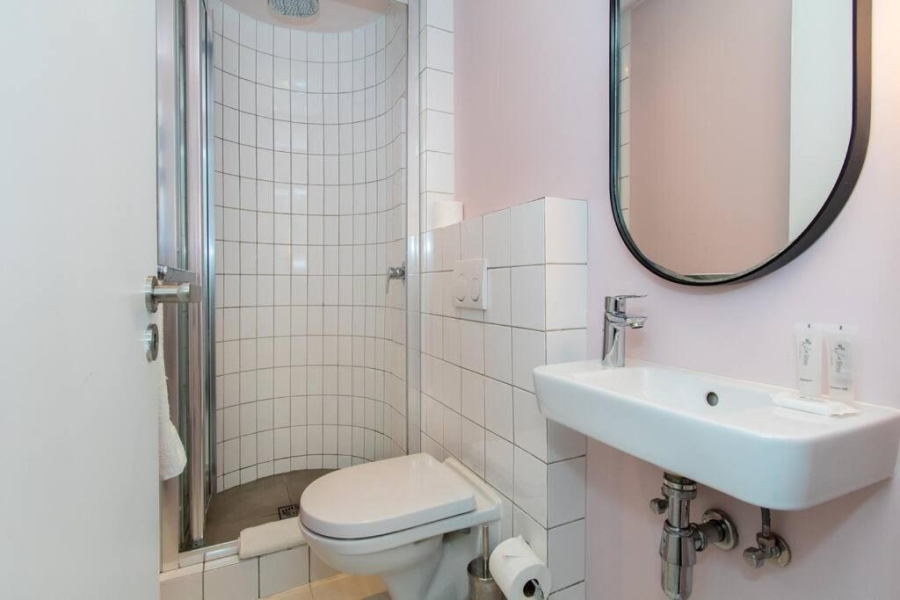 0 Bedroom Property for Sale in Sea Point Western Cape